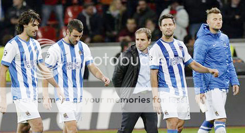 [Image: 0411-10_zpsdc18e1c8.png]